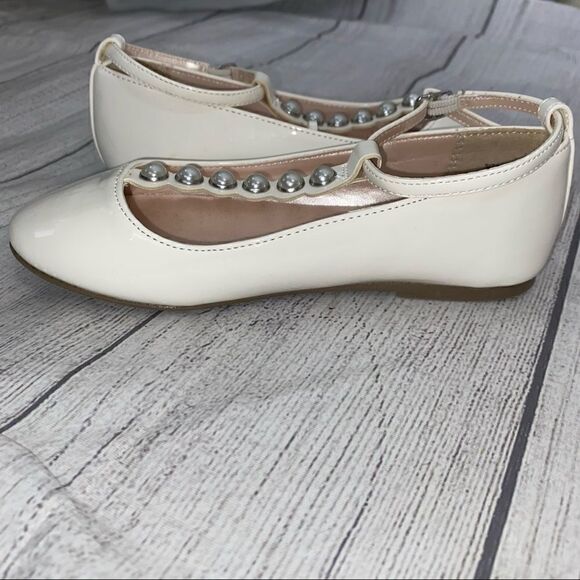Childrens place patent leather shoe w/ankle bead strap & buckle close sz 11 - Picture 8 of 9